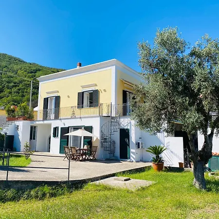 Grazioso Monolocale Nella Nolelu Barano dʼIschia